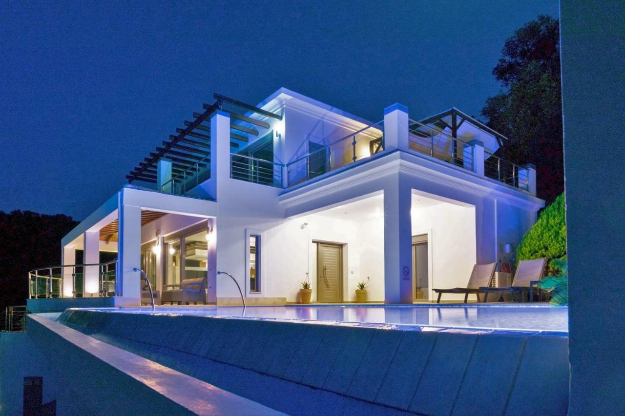 Ionian Pearl Luxury Spa Villa Mesongí Exteriör bild