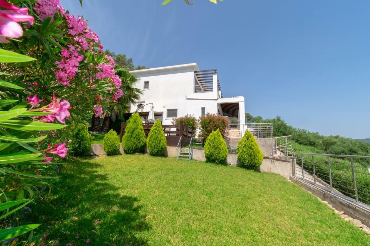 Ionian Pearl Luxury Spa Villa Mesongí Exteriör bild