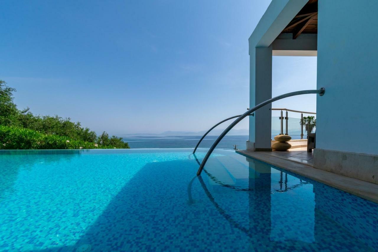 Ionian Pearl Luxury Spa Villa Mesongí Exteriör bild